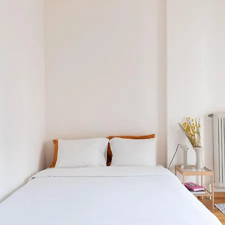 Studio With Sunny Balcony In Exarcheia Athens Exterior photo