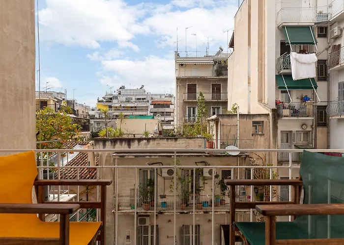 Studio With Sunny Balcony In Exarcheia